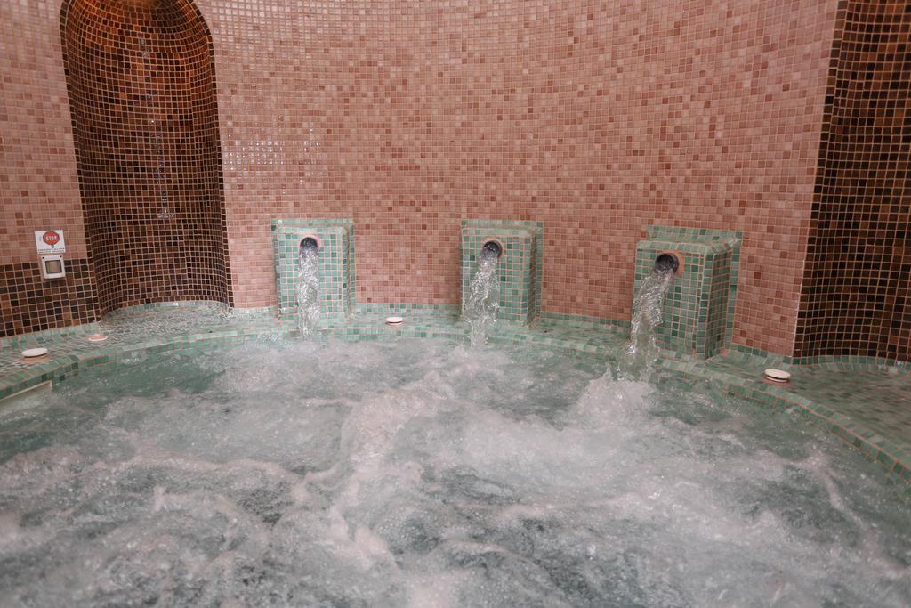 Hotel Odysseas Políhrono Kültér fotó